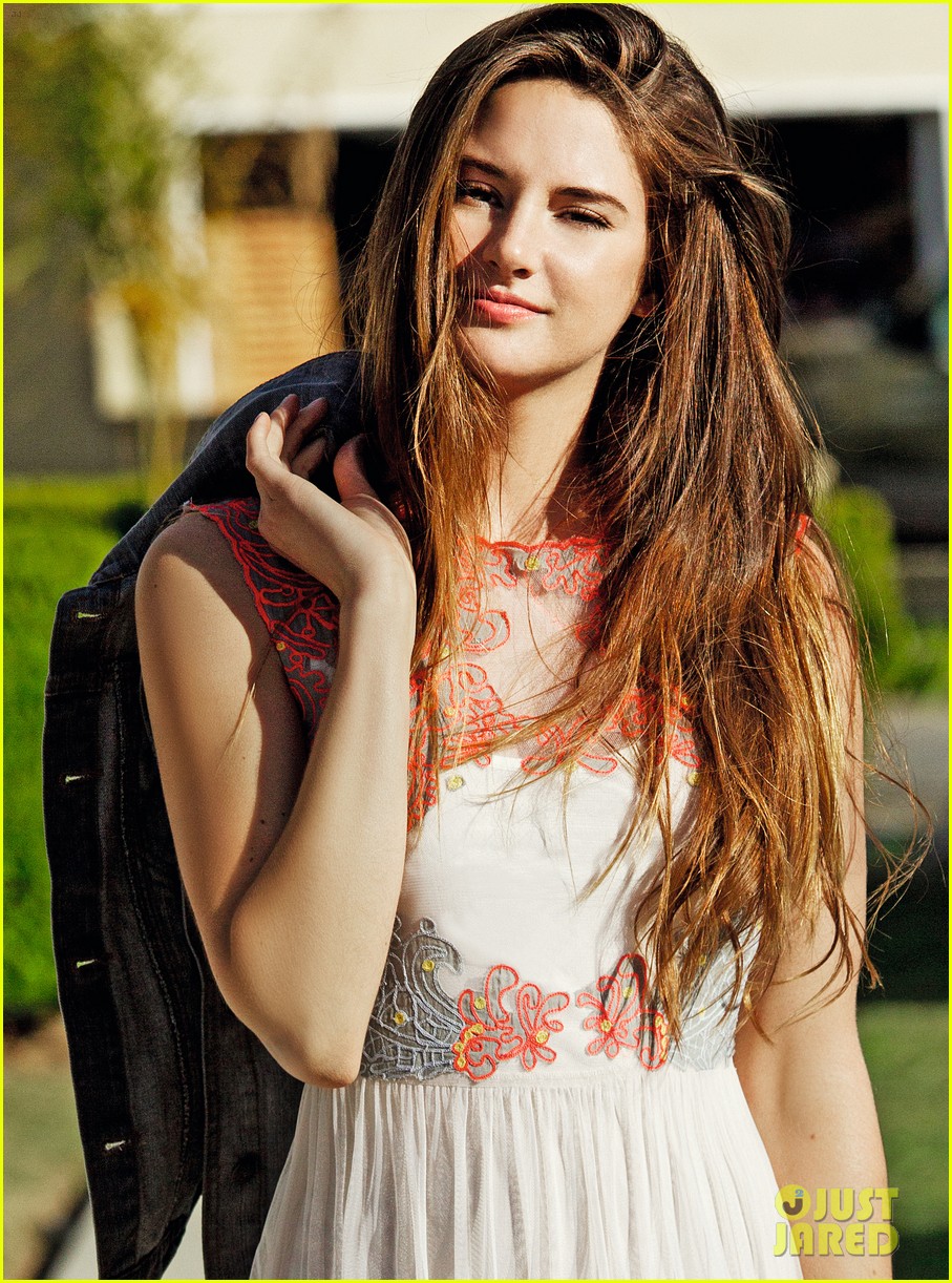 Shailene Woodley I Don T Pay Attention To Fame Fortune Photo