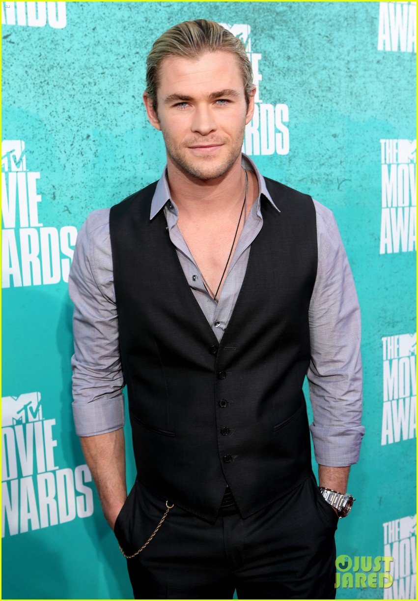 Full Sized Photo of hemsworth mtv awards 07 Photo 2670125 Just Jared