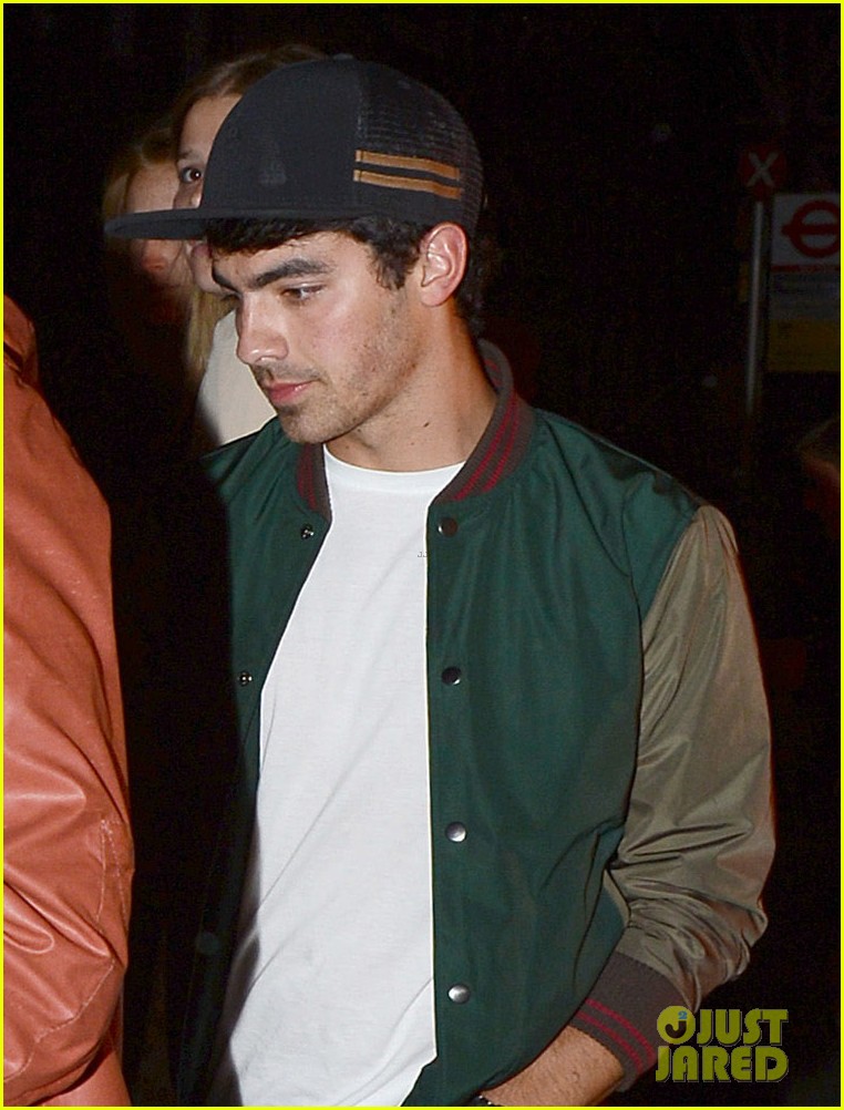 Joe Jonas Demi Lovato Is In a Good Place Photo 2679215 Joe Jonas, Nick Jonas Pictures Just