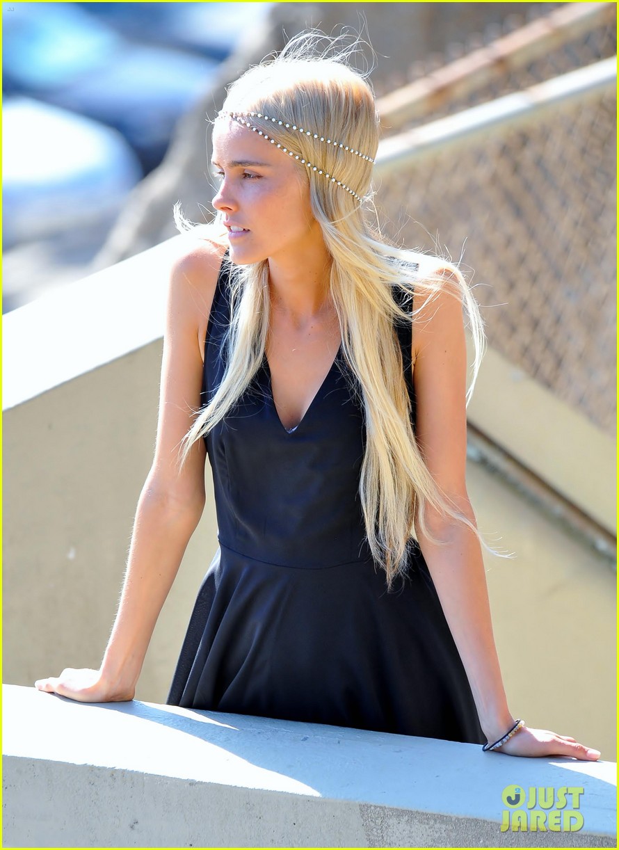 isabel lucas knight of cups