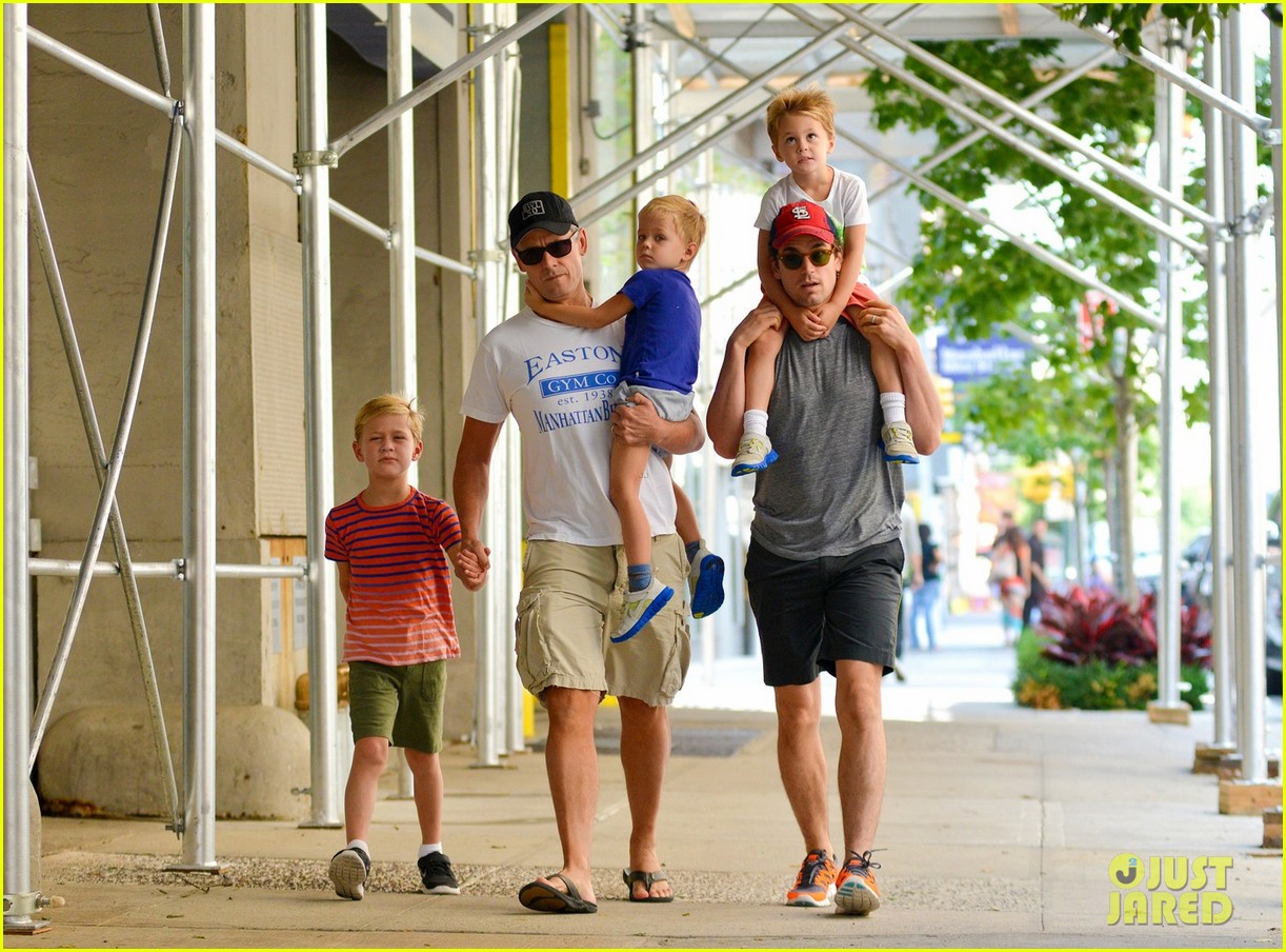 Matt Bomer: Family Stroll with Kit, Henry, & Walker!: Photo 2695807