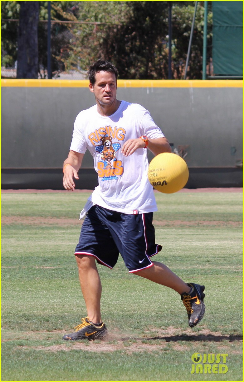 Josh Hutcherson Rising Stars of America Kickball Game! Photo 2700572