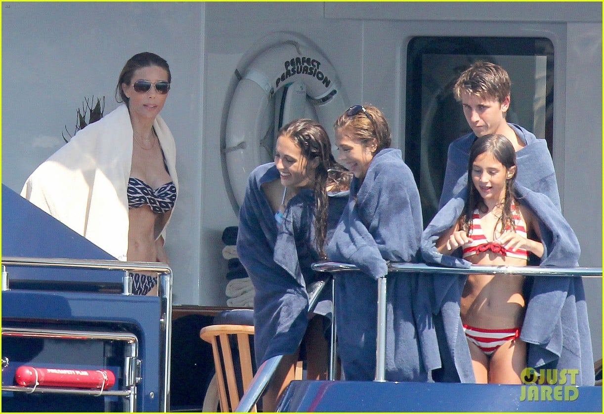 Sylvester Stallone &amp; Family Yacht Vacation in Cannes