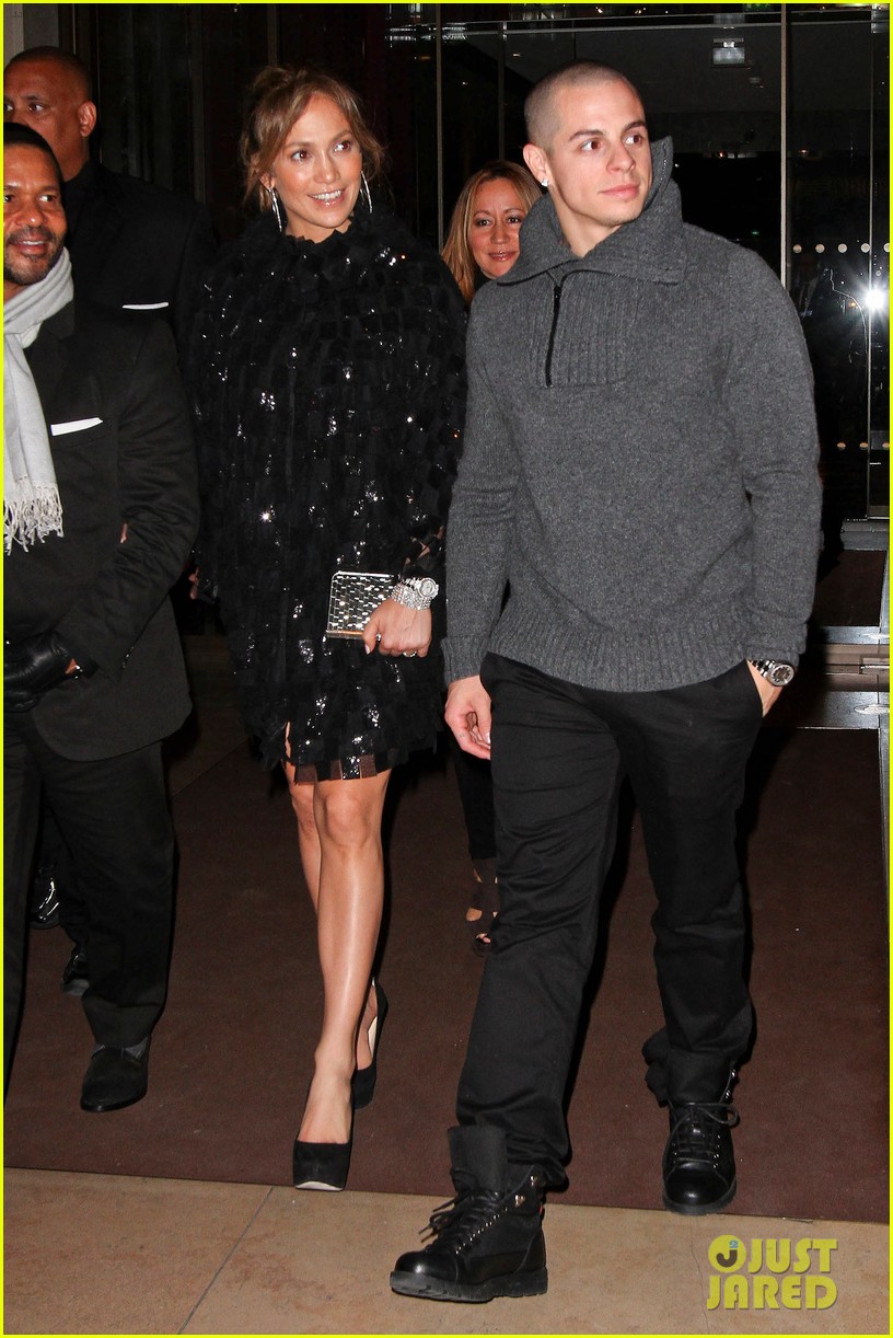 Jennifer Lopez Celebrates Friend&rsquo;s Birthday in Paris: Photo 2739246