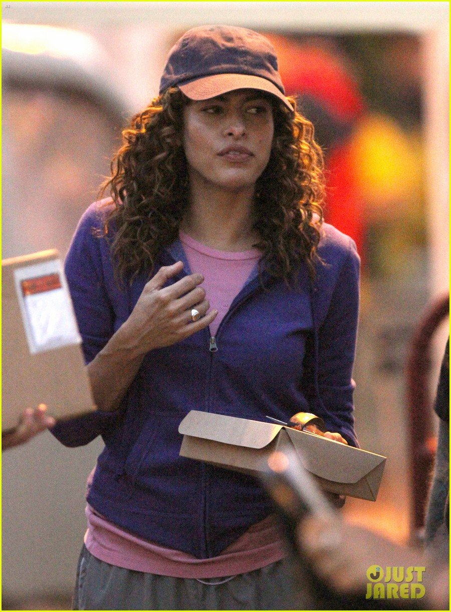 Eva Mendes Curly Hair for 'Clear History'! Photo 2732475 Clear