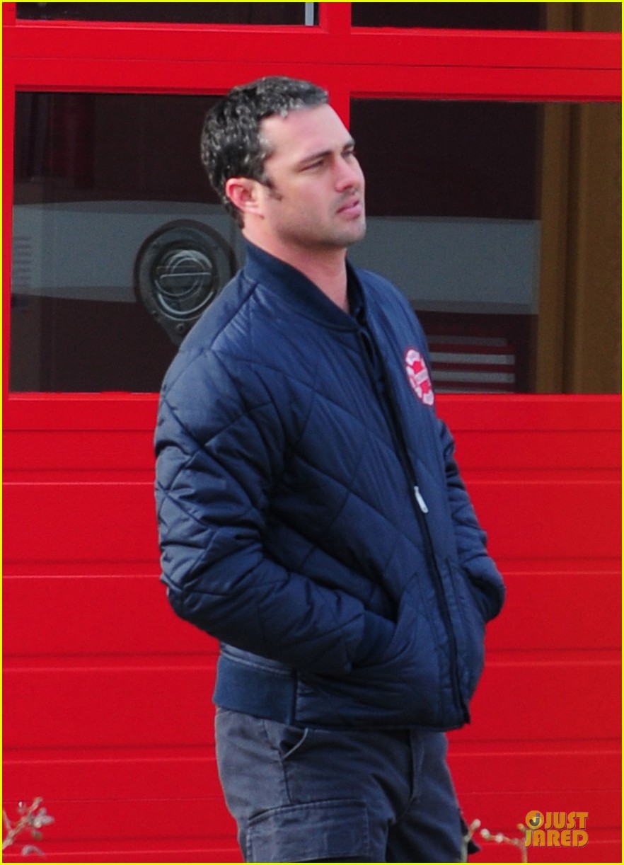 Taylor Kinney & Jesse Spencer 'Chicago Fire' Set! Photo 2765041