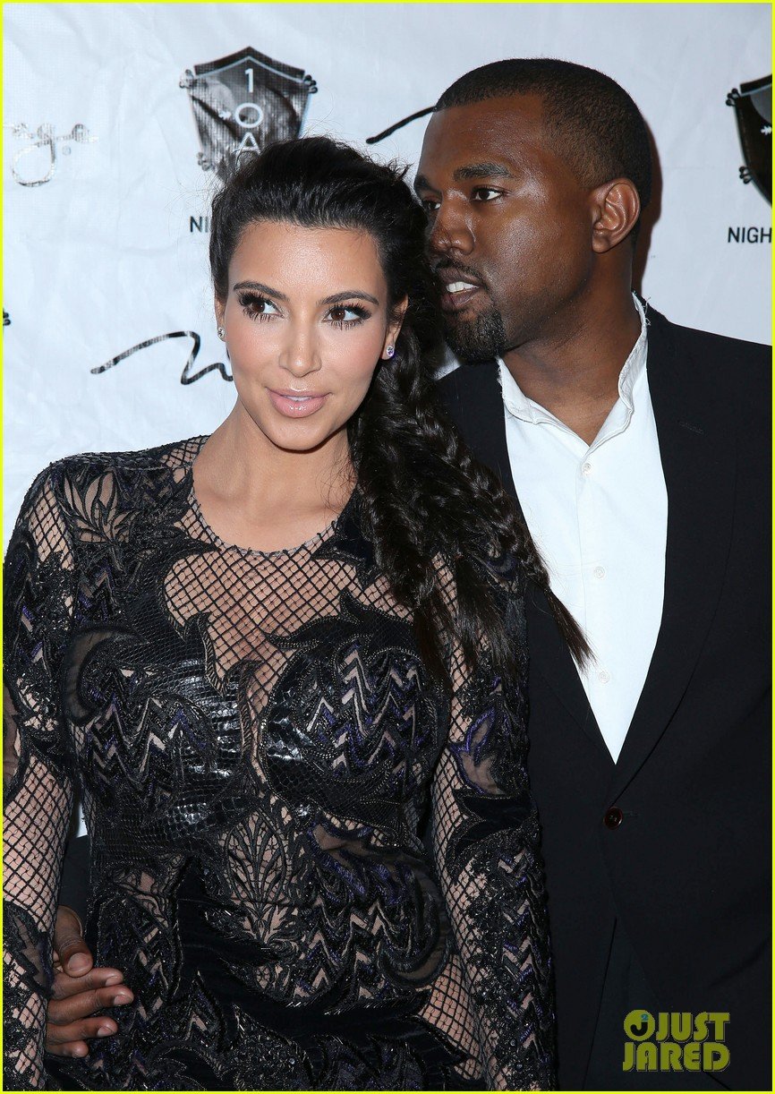 Pregnant Kim Kardashian & Kanye West New Year's Eve Red Carpet Couple