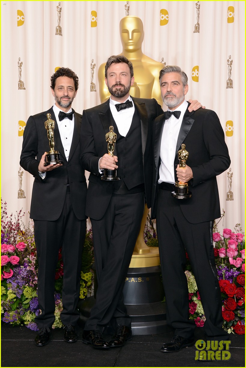 Ben Affleck & Clooney Win Best Picture Oscar 2013 Photo 2819919