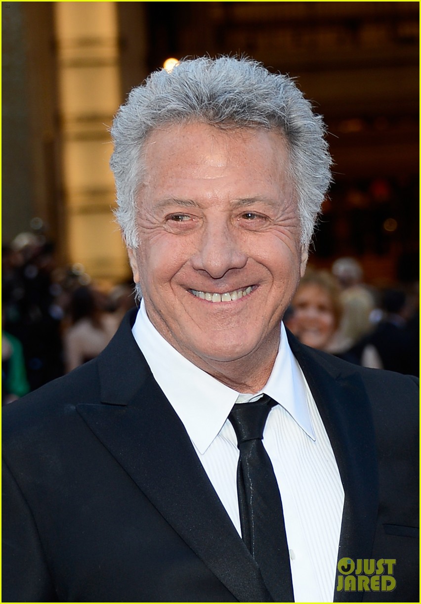 Dustin & Lisa Hoffman Oscars 2013 Red Carpet Photo 2819236 2013 Oscars, Dustin Hoffman