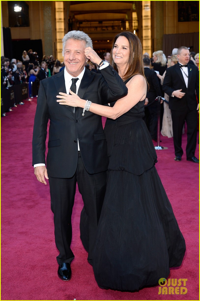 Dustin & Lisa Hoffman Oscars 2013 Red Carpet Photo 2819240 2013
