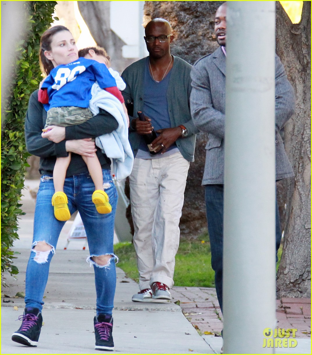 Taye Diggs & Idina Menzel Super Bowl Party with Walker! Photo 2804559 Celebrity Babies Taye Diggs & Idina Menzel Super Bowl Party with Walker! Photo 2804559 Celebrity Babies