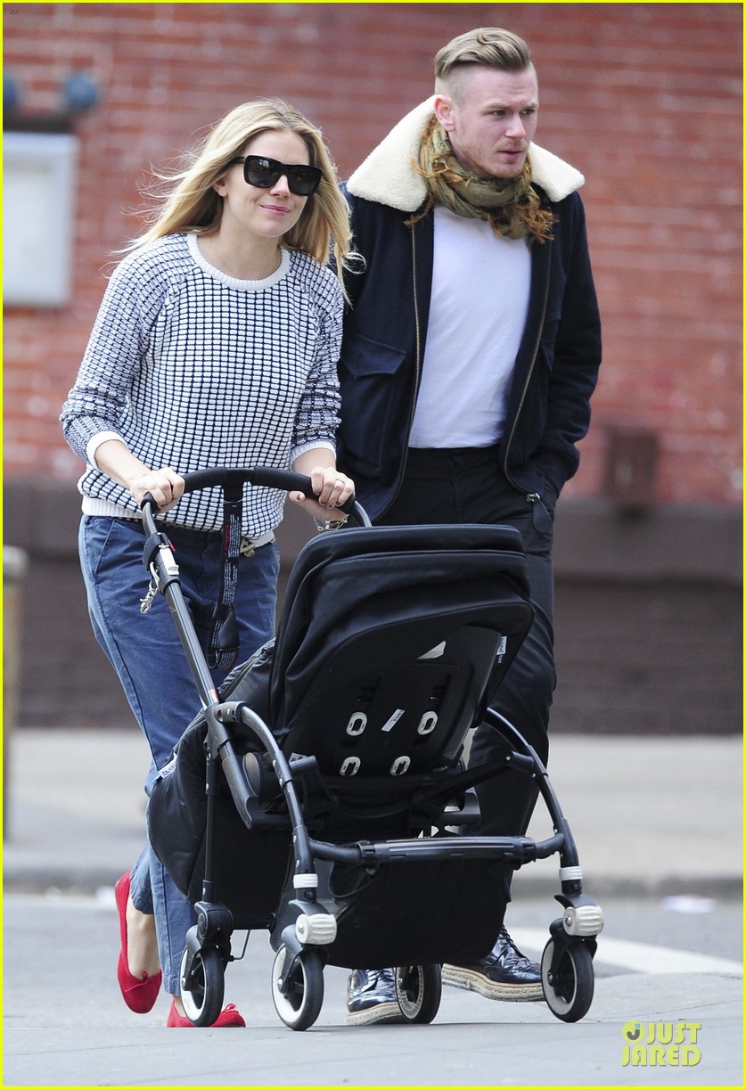 tom sturridge sienna miller rencontre