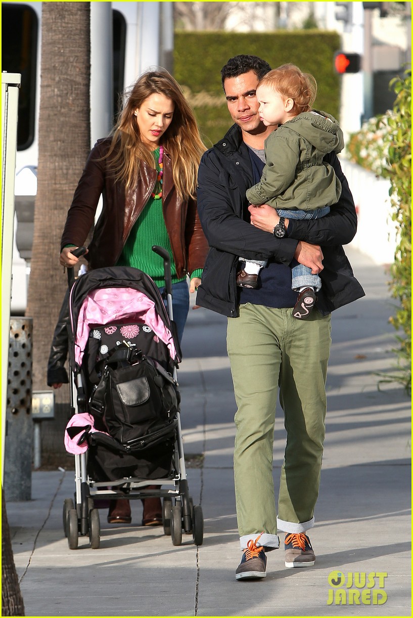 Jessica Alba & Cash Warren: Montage Hotel with Honor & Haven!: Photo