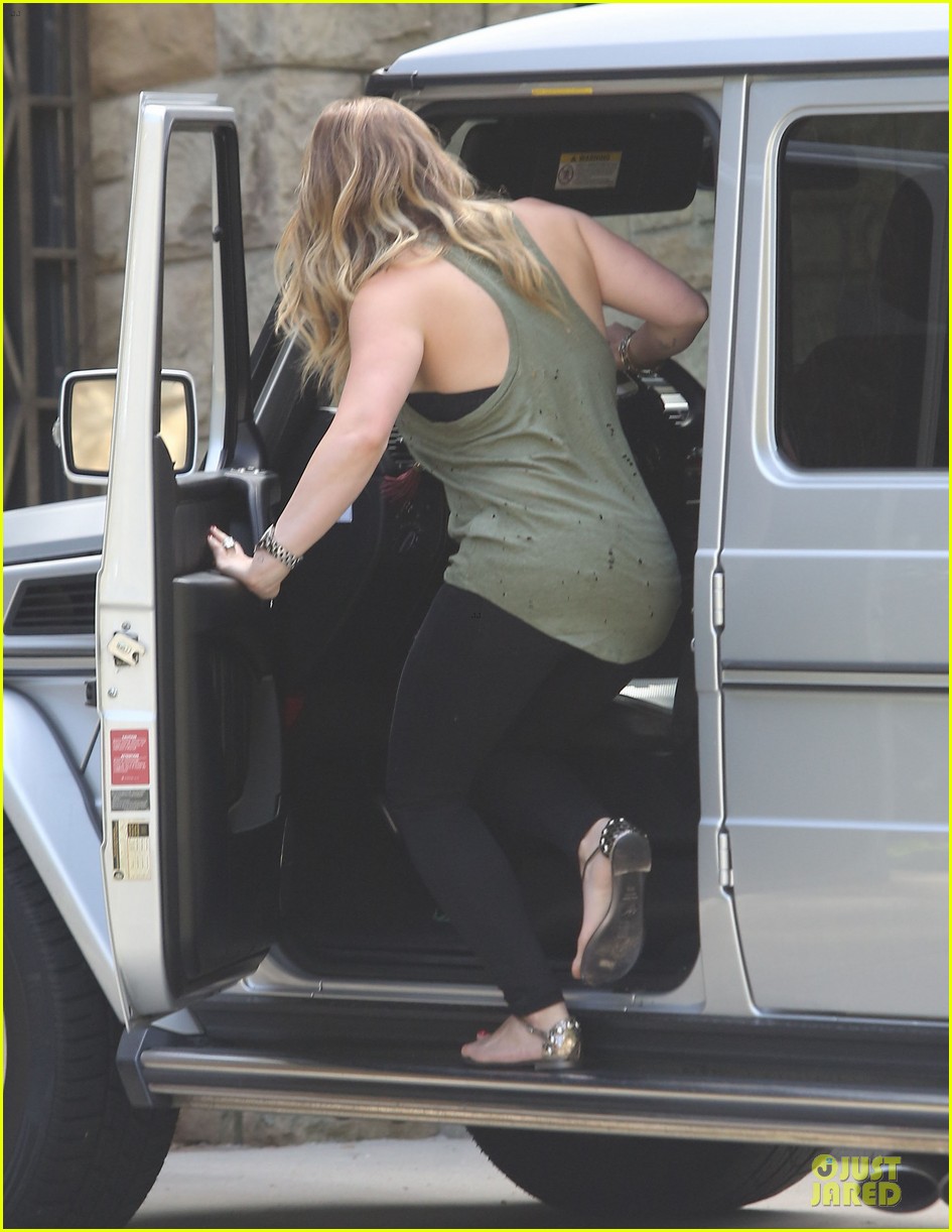 Hilary Duff: Luca's Walking Practice!: Photo 2831707 | Celebrity Babies