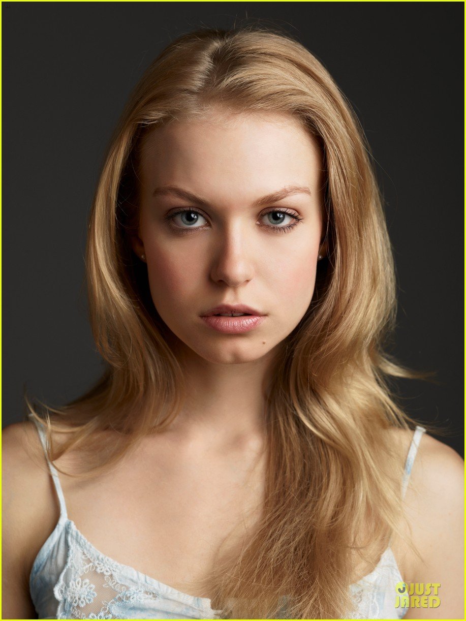 Penelope Mitchell 'Hemlock Grove' Exclusive Interview! Photo 2838474