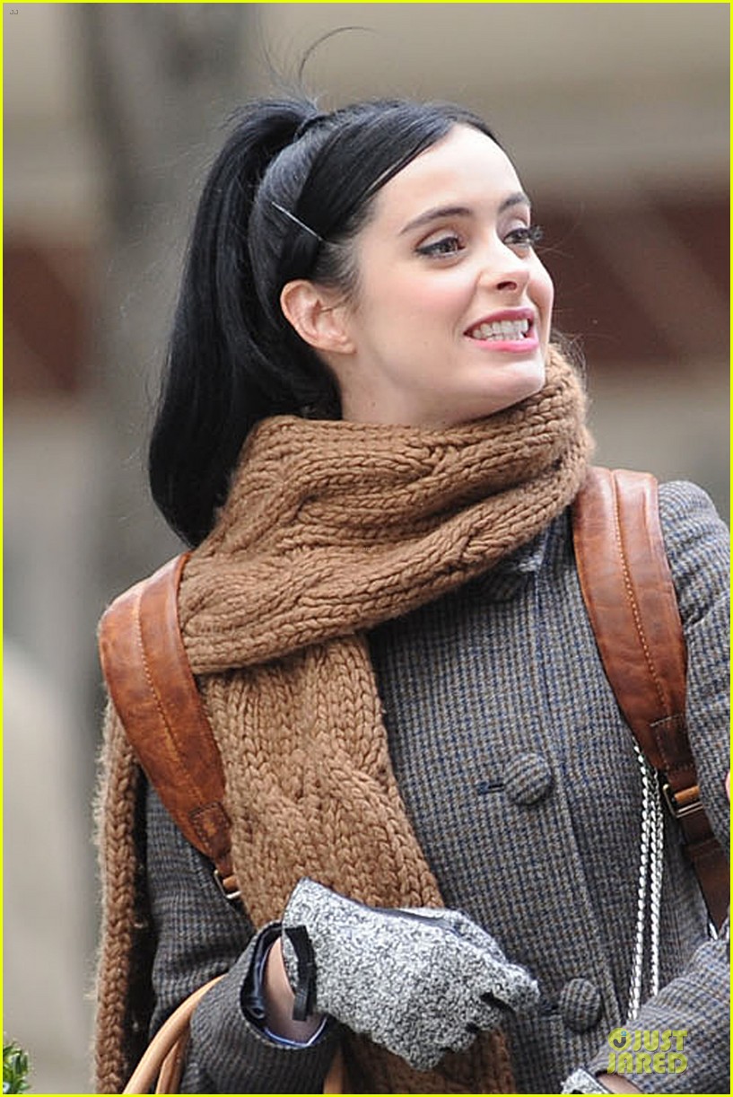 Krysten Ritter: Scary Movie Night!: Photo 2838493 | Krysten Ritter