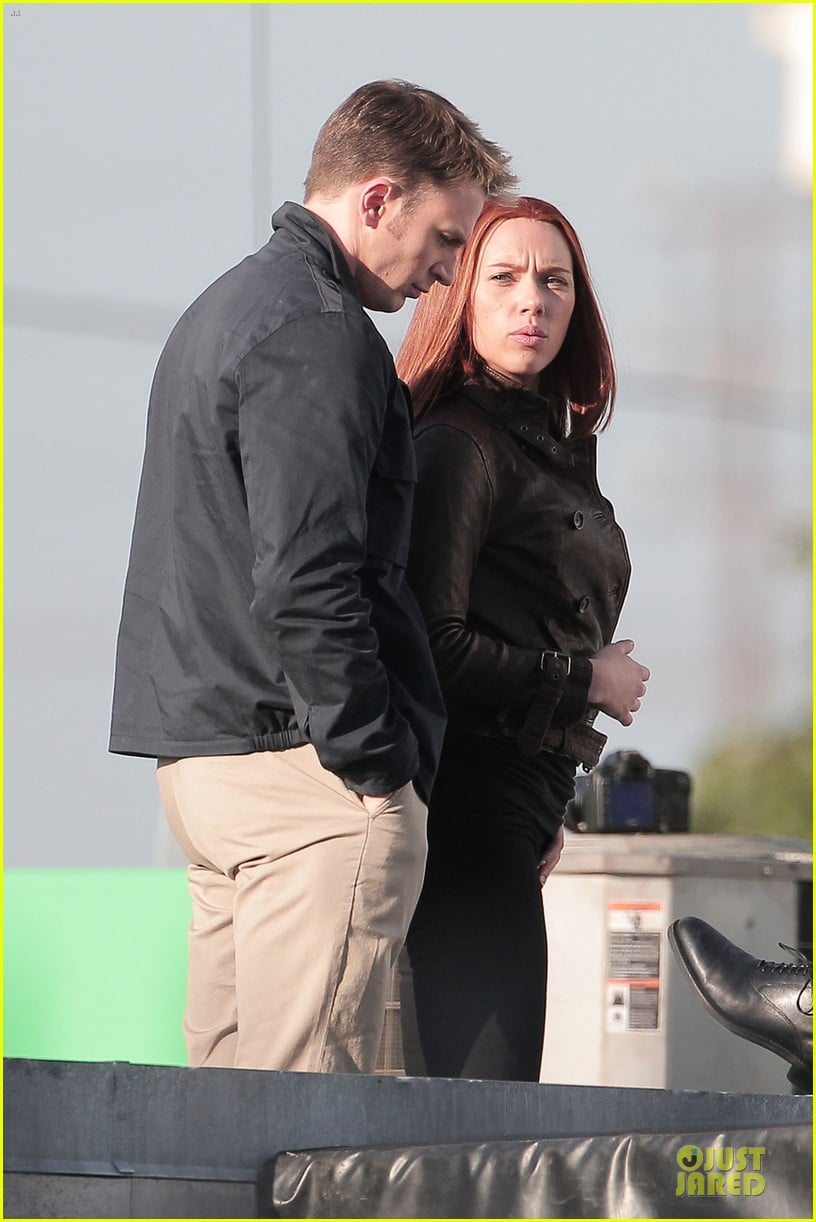 Scarlett Johansson Chris Evans Captain America The Winter
