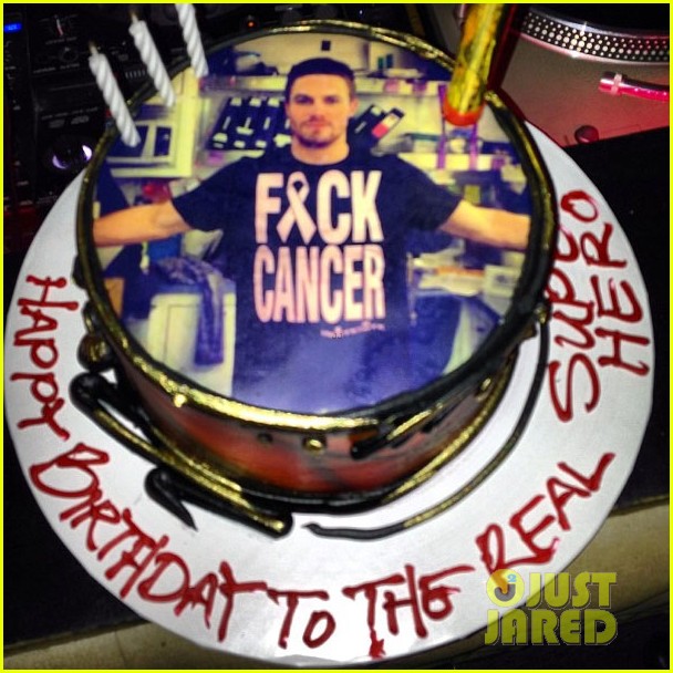 Stephen Amell F*ck Cancer Event with Cousin Robbie! Photo 2869060
