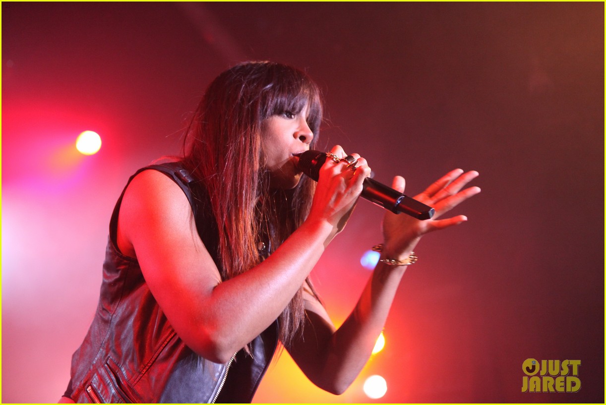 Kelly Rowland New York 'Lights Out' Tour Stop with TheDream! Photo