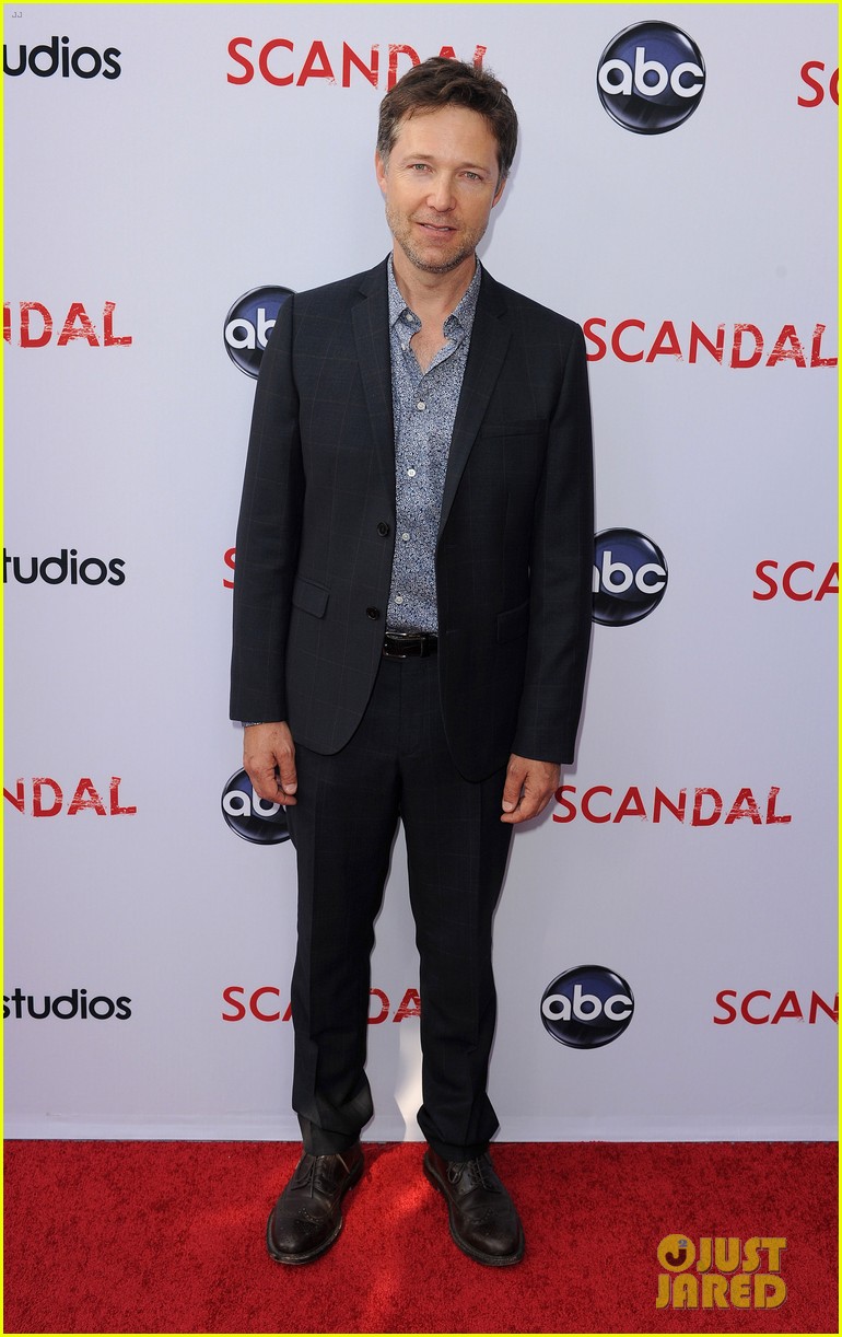 'Scandal' Season 2 Finale Recap & Cast Party Photos! Photo 2872071 Bellamy Young, Dan