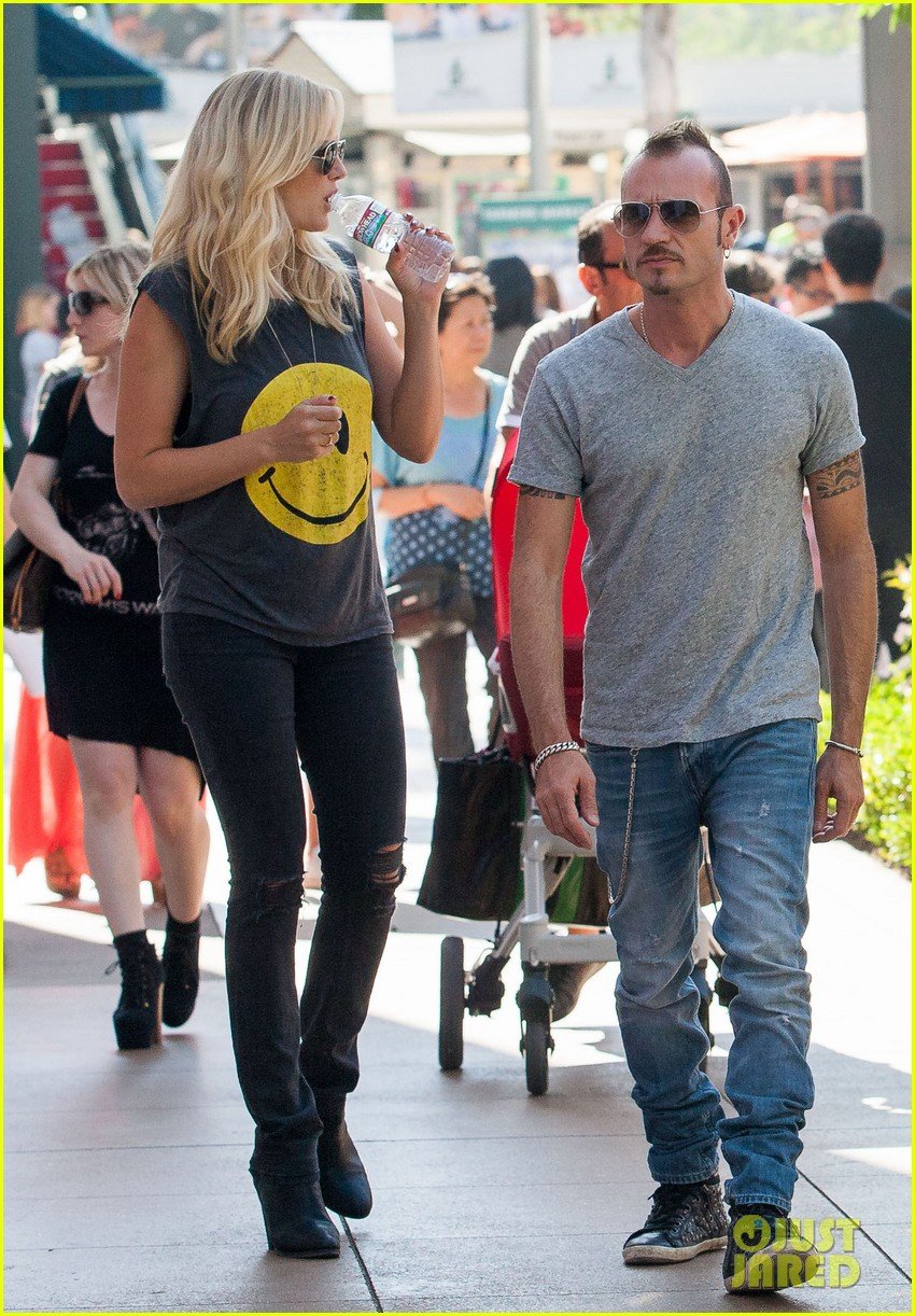 Malin Akerman: Losing Baby Weight was Hard Work!: Photo 2917504