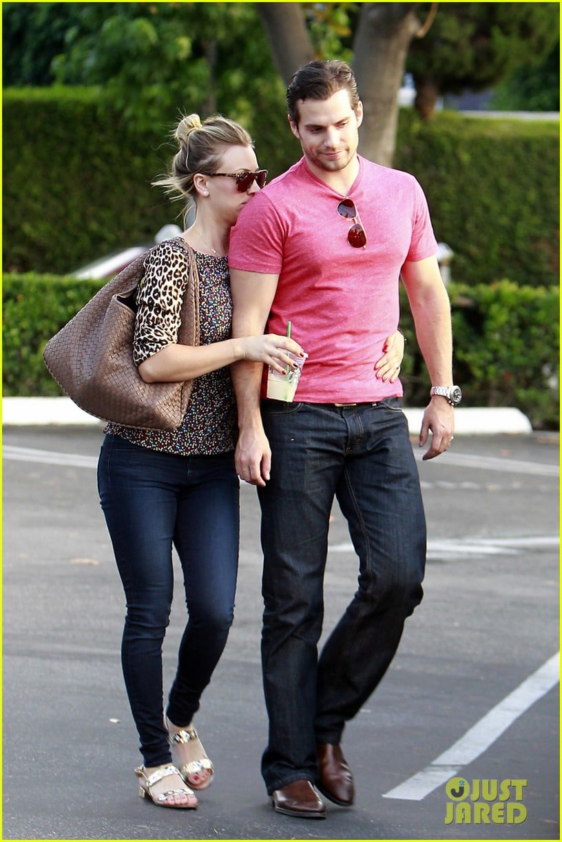 Henry Cavill & Kaley Cuoco Holding Hands! Photo 2903755 Celebrity Pets, Henry Cavill, Kaley