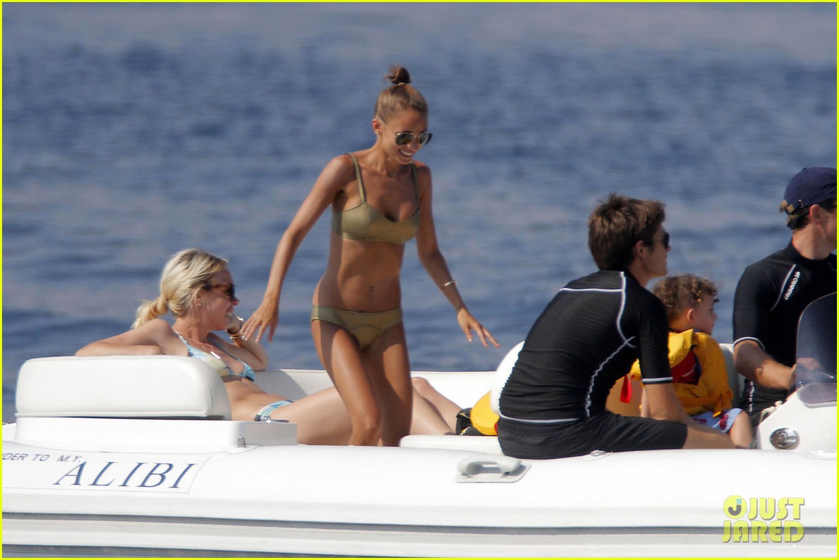 Nicole Richie Wears Bikini, Shops & Lunches in SaintTropez! Photo