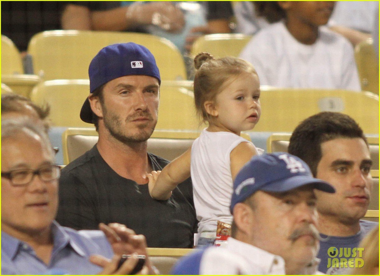 David Beckham & Harper DaddyDaughter Baseball Game! Photo 2939629