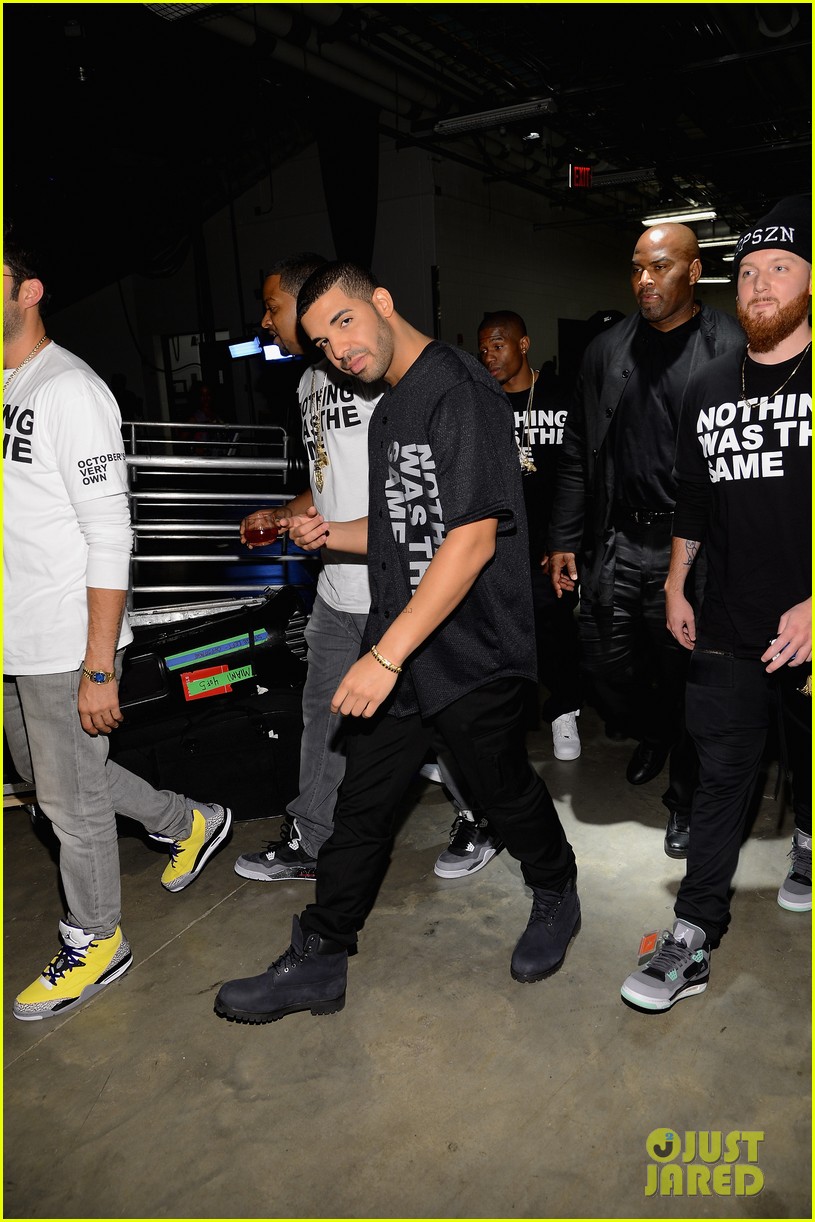 Drake: MTV VMAs Performance 2013 - Watch Now!: Photo 2937957 | 2013 MTV VMAs, Drake Pictures