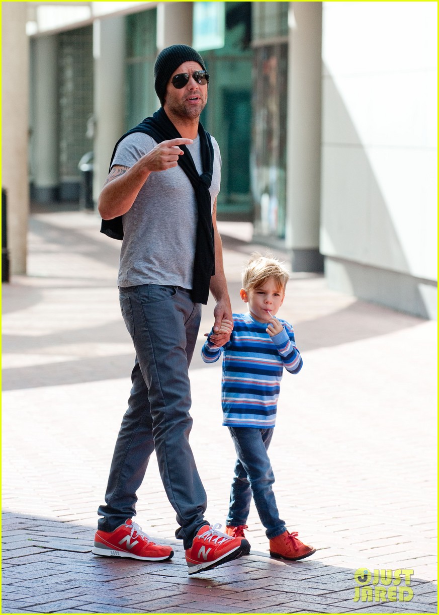 Ricky Martin Hangs With Sons Amidst Australia Concert Stops