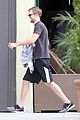 robert pattinson bulks up at workout session 07