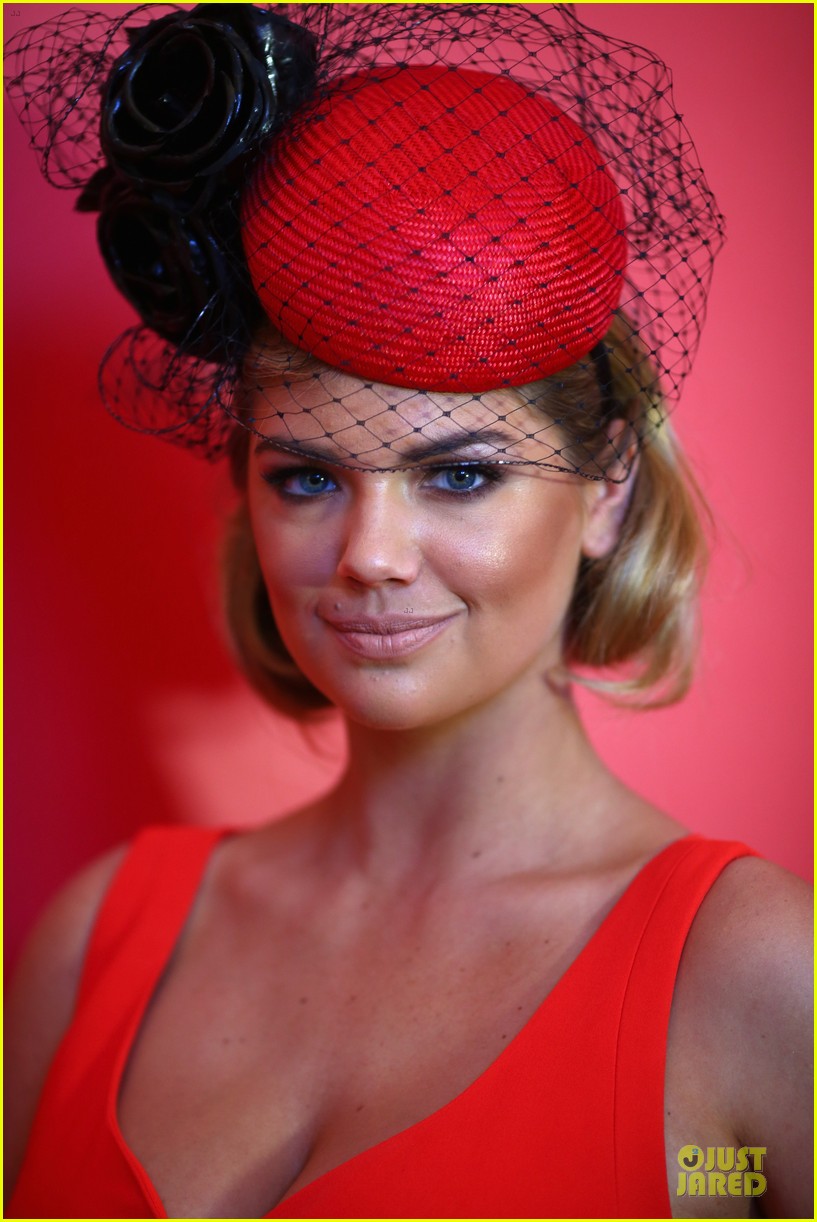 Kate Upton: Red Hot Cleavage for Melbourne Cup Day!: Photo 2986895