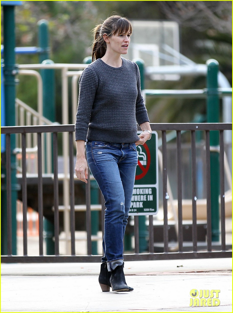 Jennifer Garner &amp; Ben Affleck Sunday Park Day with the