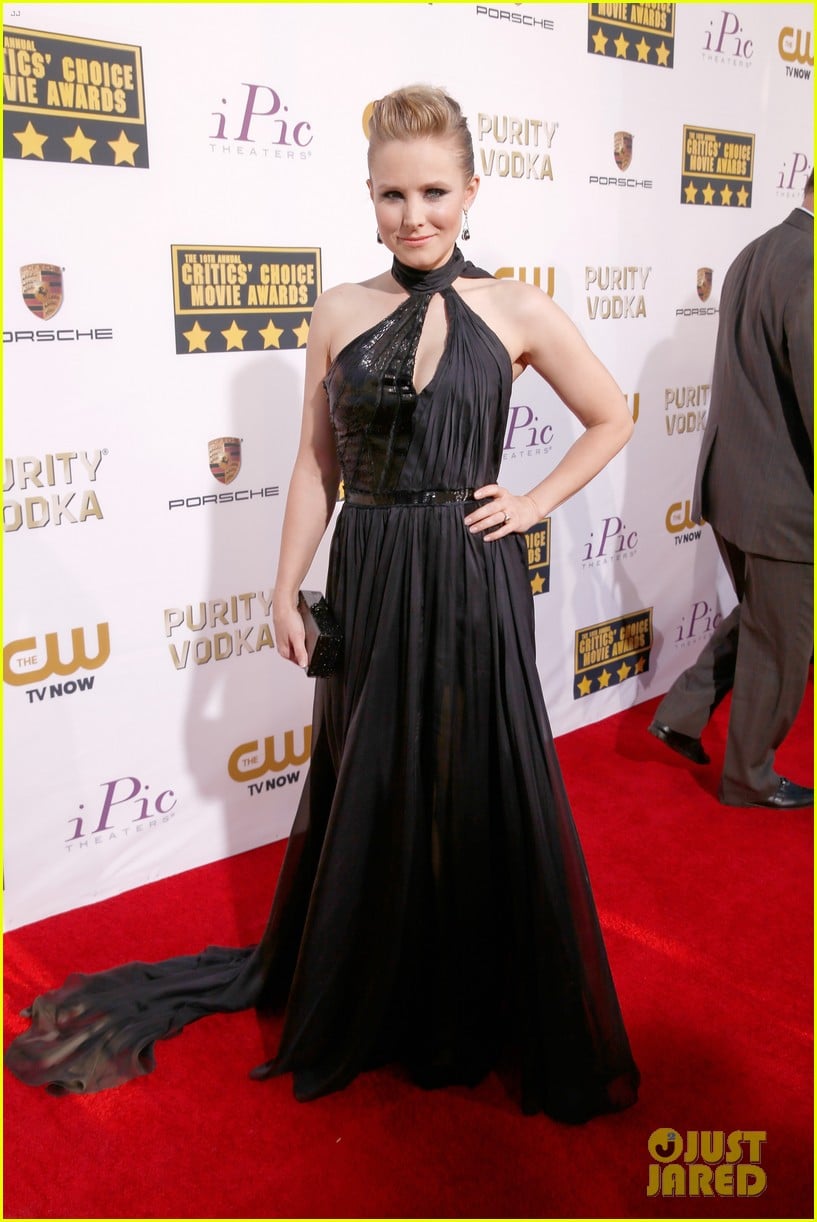 Kristen Bell Critics' Choice Movie Awards 2014 Red Carpet Photo
