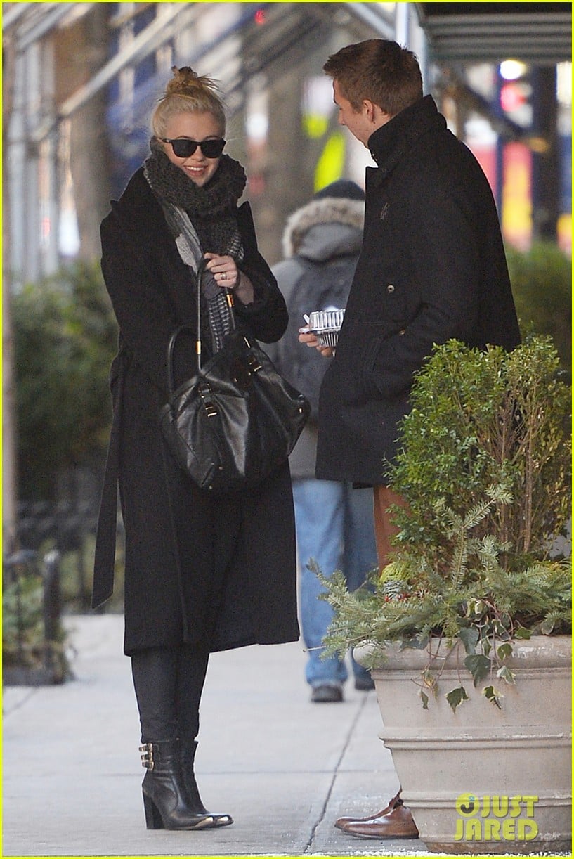 Ireland Baldwin Shares Adorable Pic of Bonding Time with Younger Sister