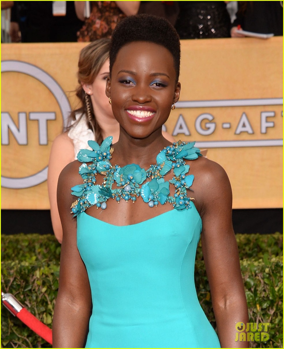 Lupita Nyong'o WINS Best Supporting Actress at SAG Awards 2014!: Photo
