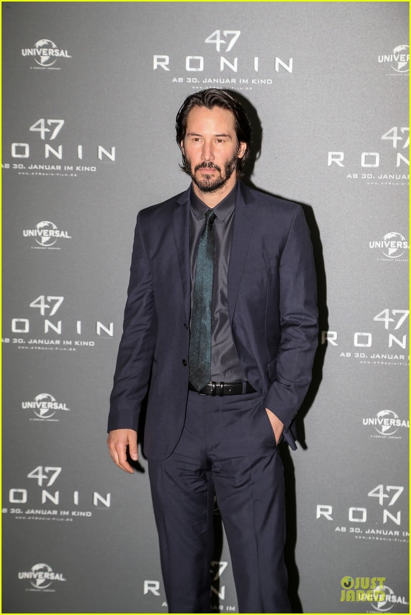 Keanu Reeves attends '47 Ronin' Munich Photo Call 1/17 Lipstick Alley