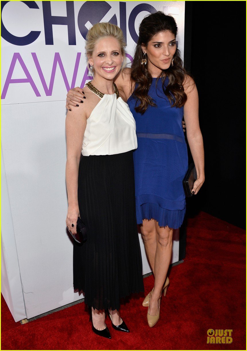 Sarah Michelle Gellar & Amanda Setton - People's Choice Awards 2014