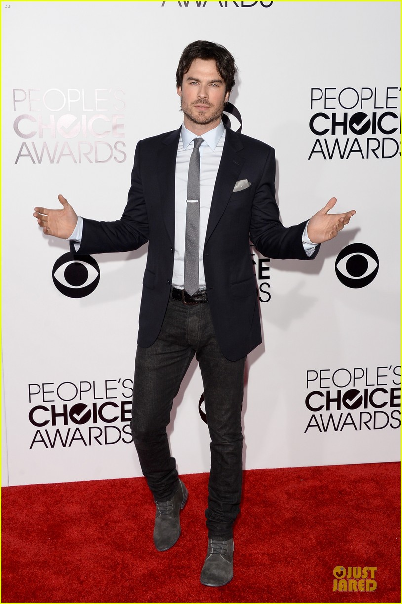 Ian Somerhalder People's Choice Awards 2014 Red Carpet Photo 3025608