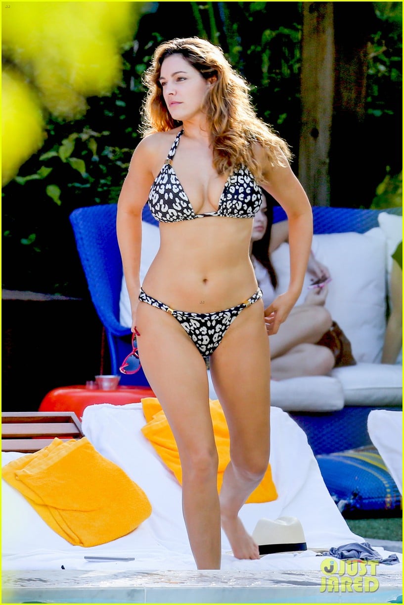 Kelly Brook: Bikini Babe with Macho Boyfriend David McIntosh!: Photo 3046856 | Bikini, David