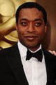12 year a slave star chiwetel ejiofor attends oscars 2014 with girlfriend sari mercer 03