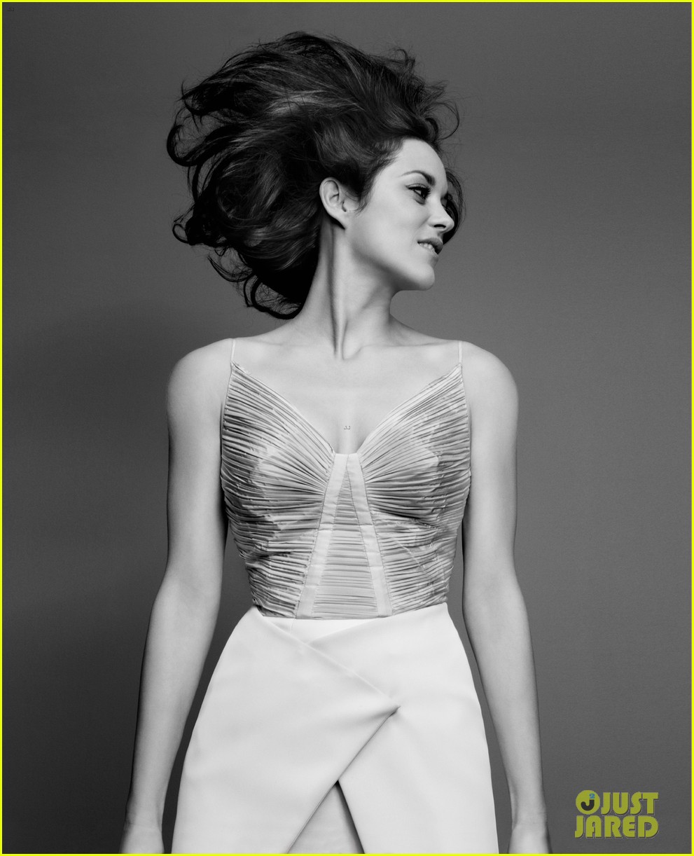 marion-cotillard-new-dior-campaign-08.jpg