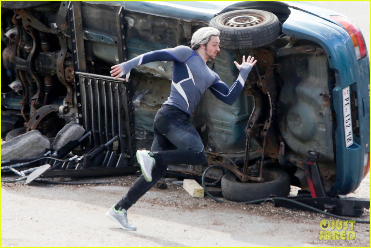 elizabeth-olsen-aaron-taylor-johnson-avengers-2-set-photos-18.jpg
