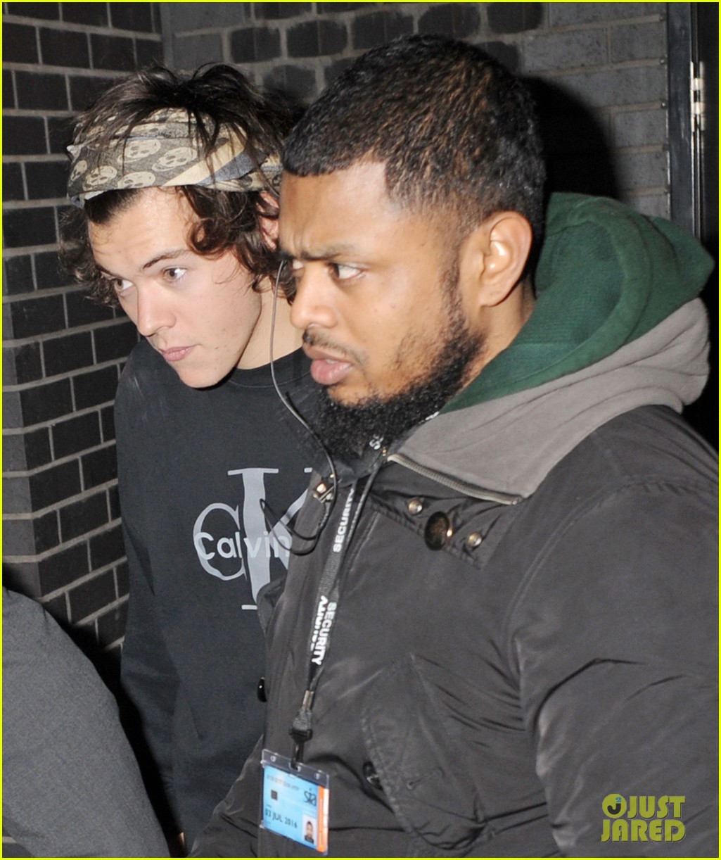 Harry Styles Liam Payne Show Their Support For Stylist Lou