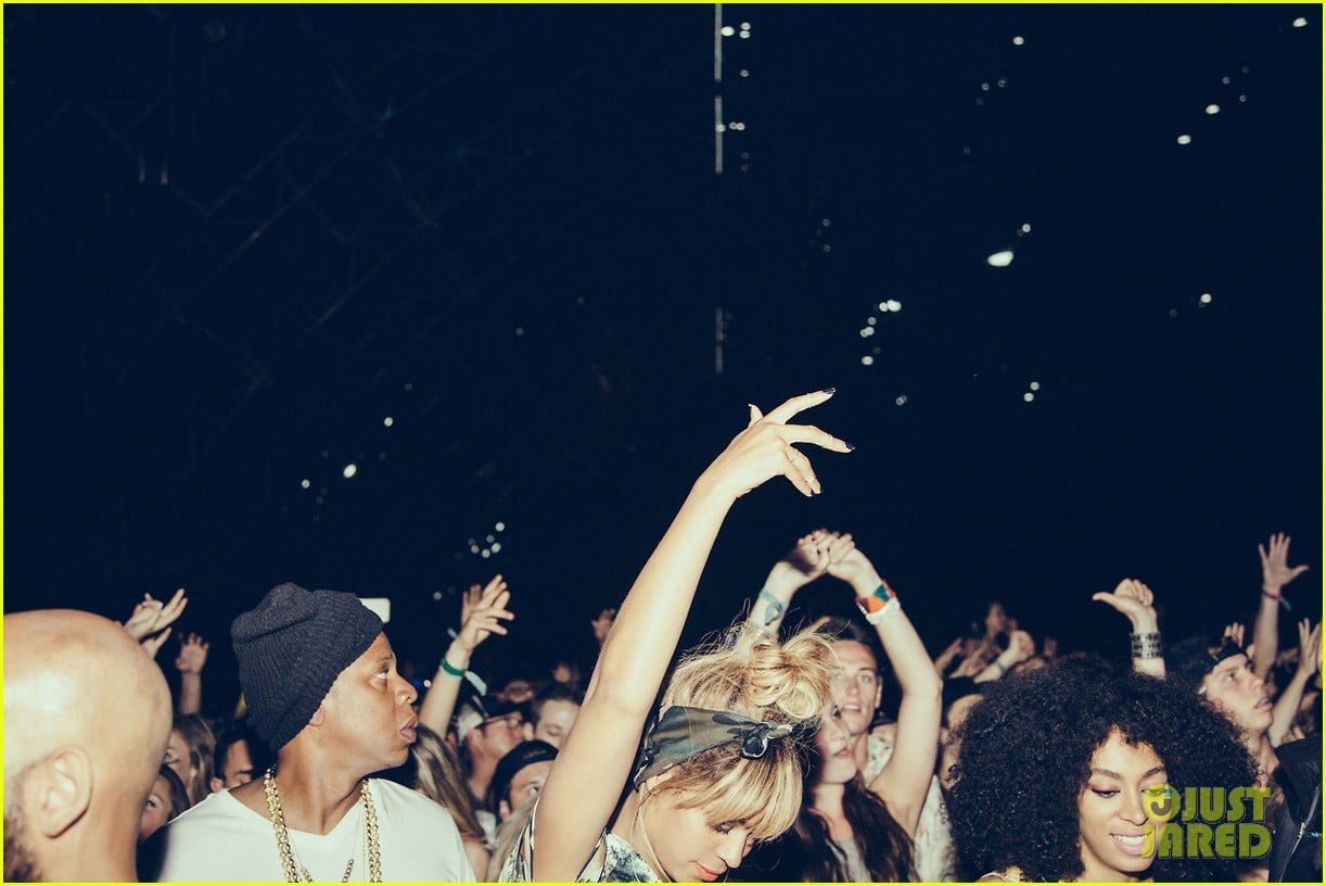 Beyonce Dances Up a Storm at Coachella with Husband Jay Z! Photo