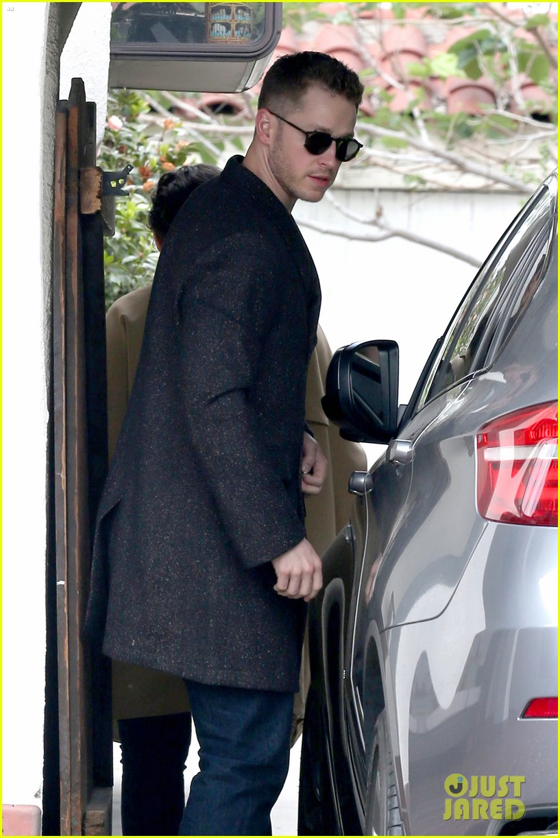 Full Sized Photo of ginnifer goodwin wedding ring husband josh dallas