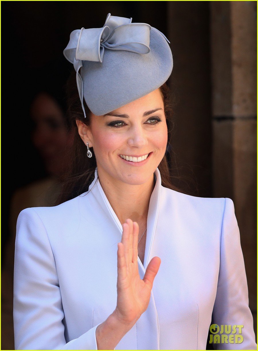 Kate Middleton Definitely Wins Easter Sunday's Best Dressed! Photo