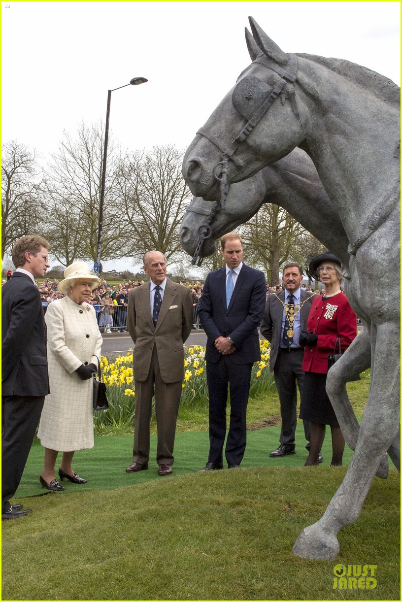 Prince William Is Dashing at Windsor Greys Statue Unveiling! Photo