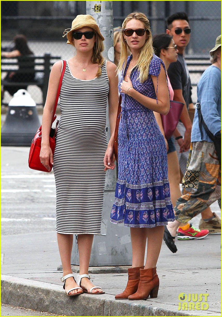 Pregnant Doutzen Kroes Steps Out in NYC with Candice Swanepoel!: Photo
