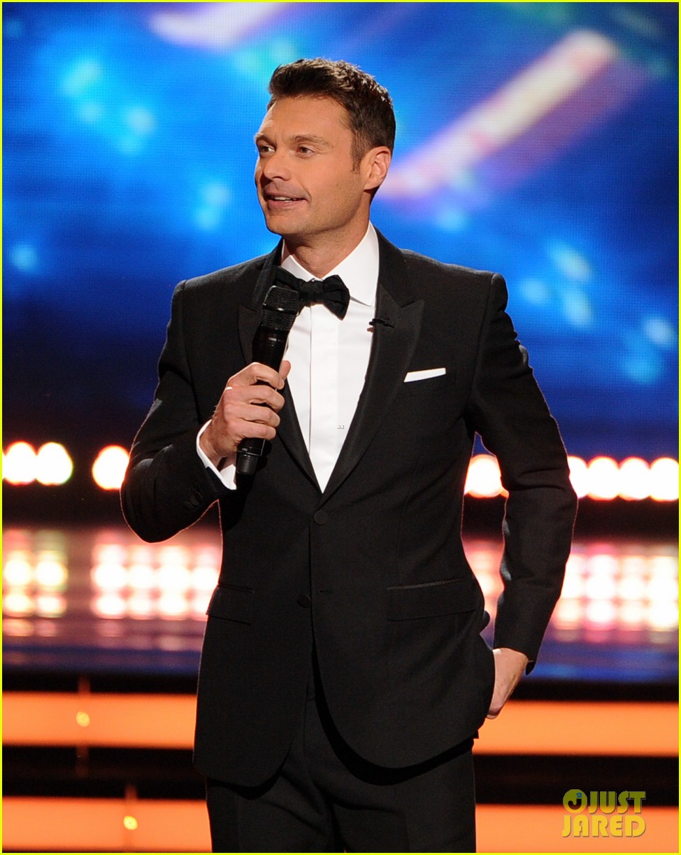 Ryan Seacrest Sings on 'American Idol' Finale - Watch Now!: Photo - Ryan Seacrest’s Age: From Idol Host To Now